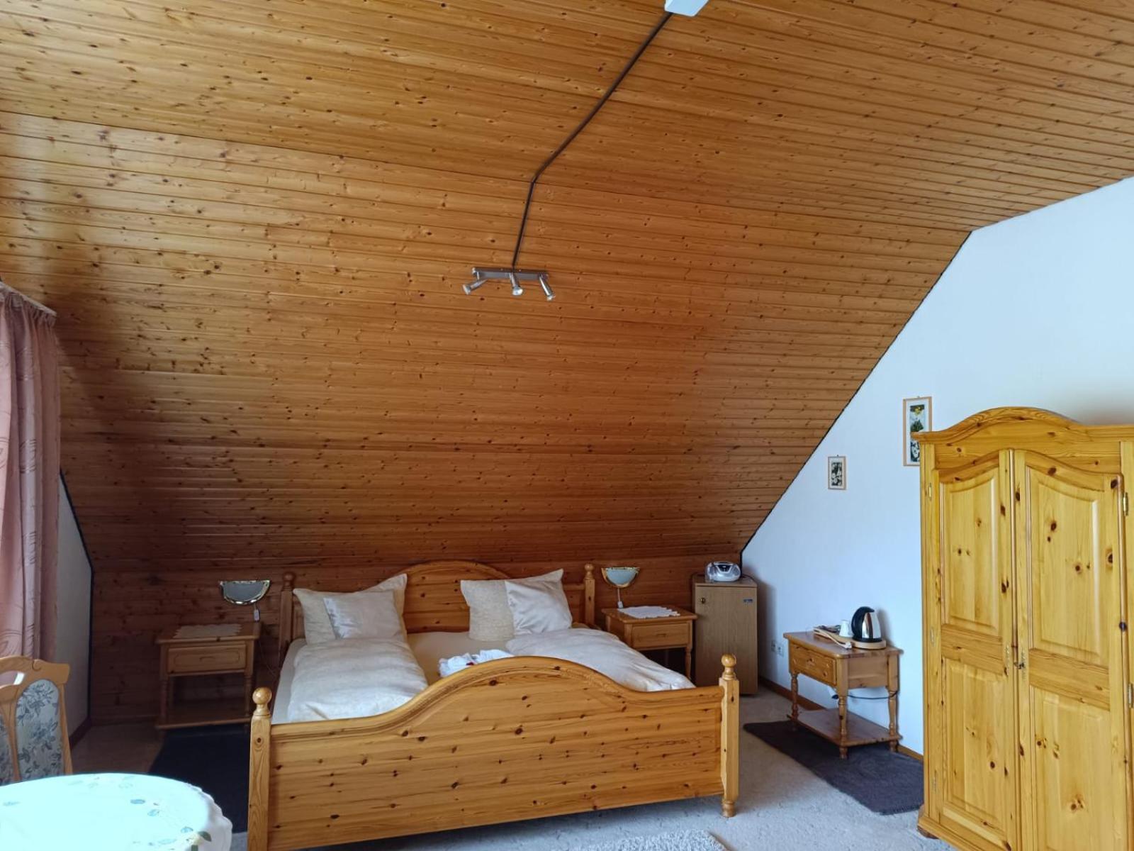 Auerhahn Bed And Breakfast - Black Forest - Waldhotel Eisenbach  Extérieur photo