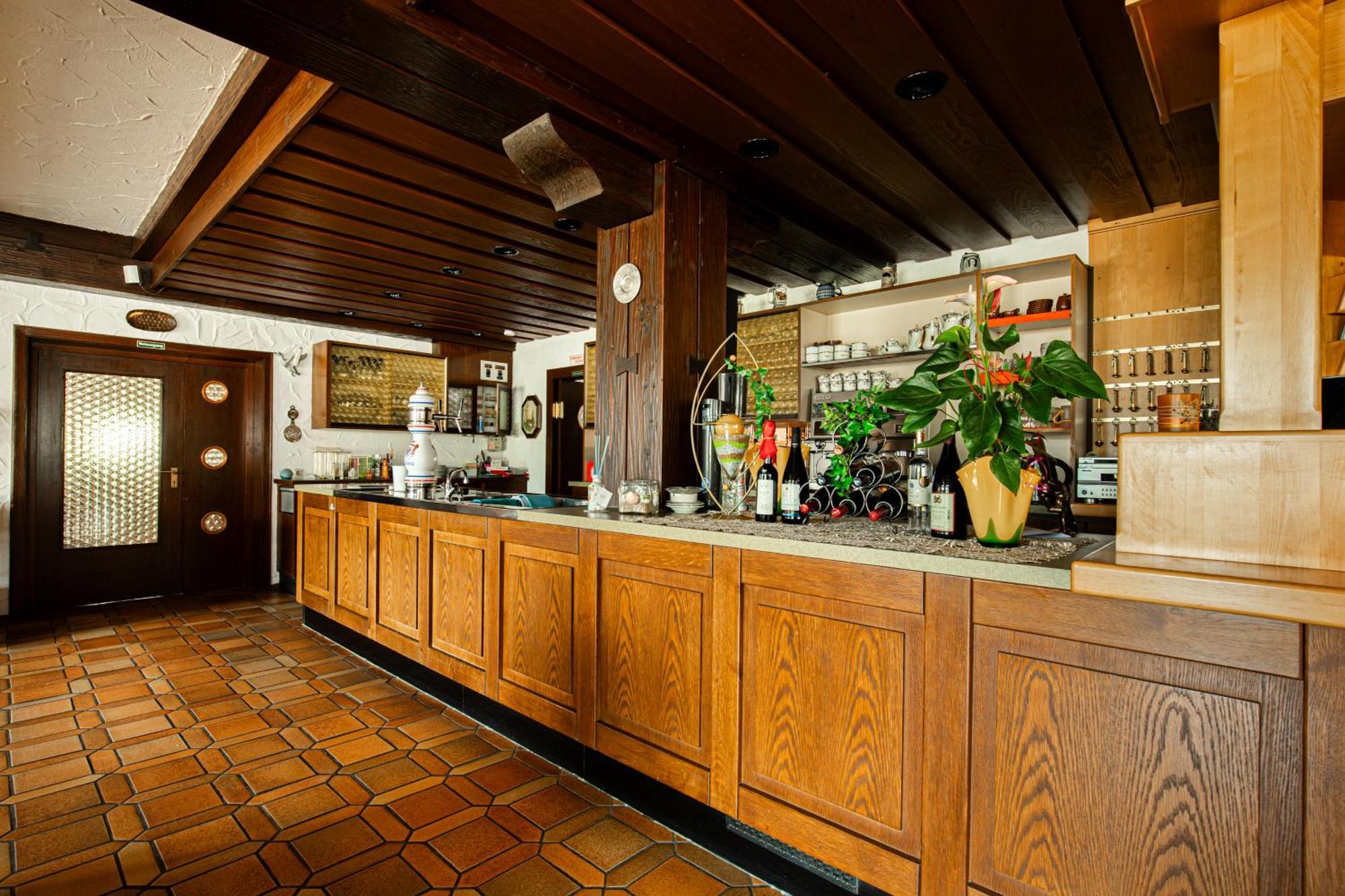 Auerhahn Bed And Breakfast - Black Forest - Waldhotel Eisenbach  Extérieur photo